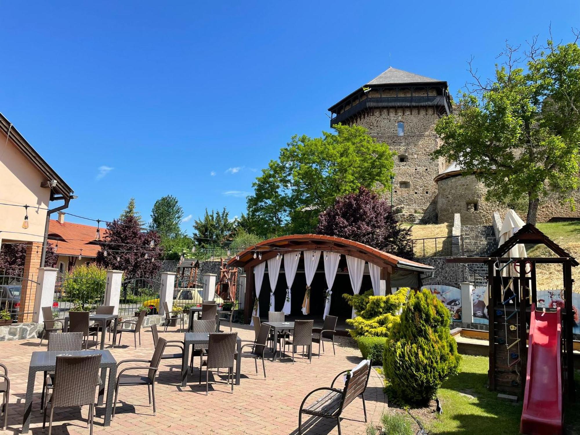 Penzion Bebek Filakovo المظهر الخارجي الصورة